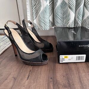 Boutique 9 platform stiletto heels 7.5 like NEW in original box 2007